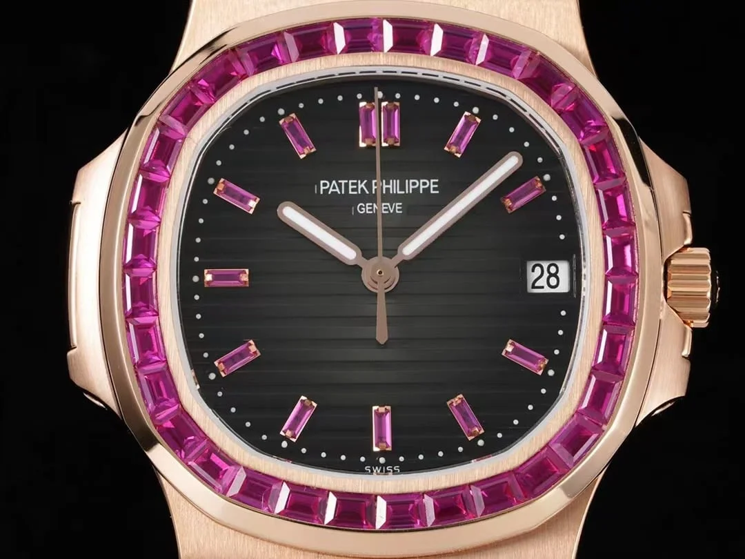 Orologio replica: Patek Philippe 40 mm, oro rosa, quadrante nero, interamente tempestato di pietre — straordinario – Foto 3