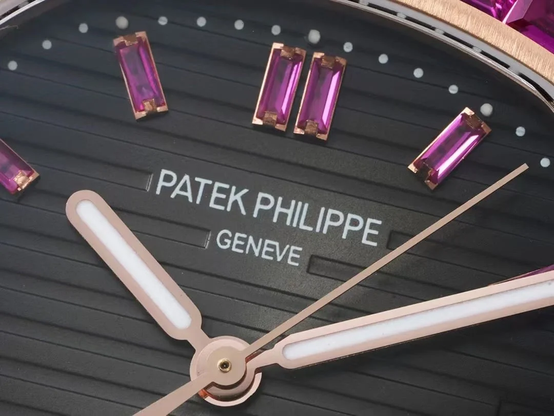 Orologio replica: Patek Philippe 40 mm, oro rosa, quadrante nero, interamente tempestato di pietre — straordinario – Foto 4