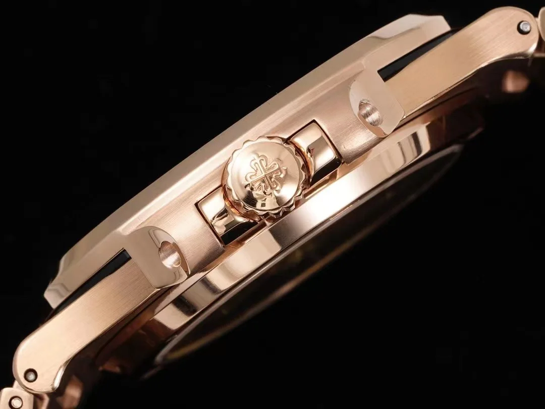 Orologio replica: Patek Philippe 40 mm, oro rosa, quadrante nero, interamente tempestato di pietre — straordinario – Foto 5