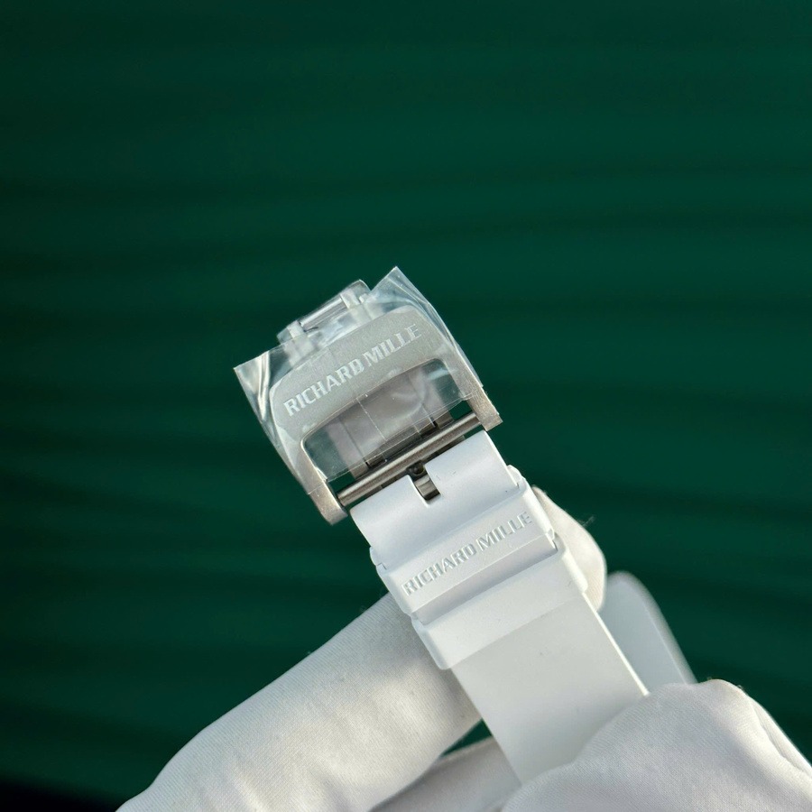 Orologio replica: Richard Mille RM 055 Bubba Watson, fibra di carbonio, bianco, 42.7 X 49,9 mm — attraente – Foto 12