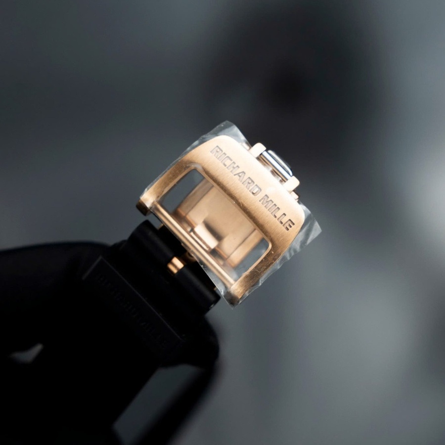 Orologio replica: Richard Mille RM 07-01, oro rosa, diamanti, onice, quadrante, cinturino in gomma, ZF 45.32 X 32,3 mm — classico – Foto 9
