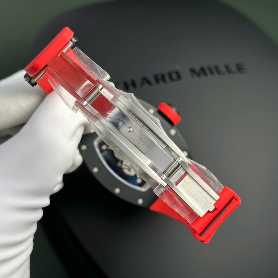 Orologio replica: Richard Mille RM 055 Bubba Watson, ceramica nera, braccialetto di gomma rosso, 42,7 mm — tra i preferiti dei clienti – Foto 8