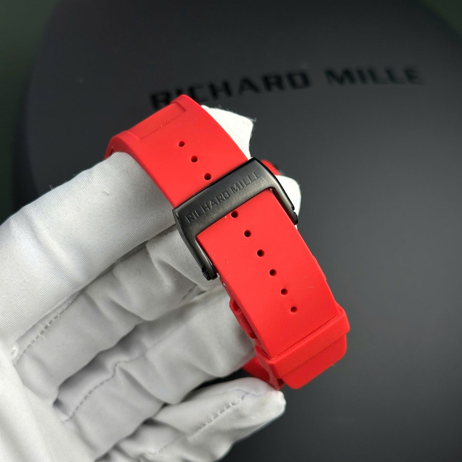 Orologio replica: Richard Mille RM 055 Bubba Watson, ceramica nera, braccialetto di gomma rosso, 42,7 mm — tra i preferiti dei clienti – Foto 9