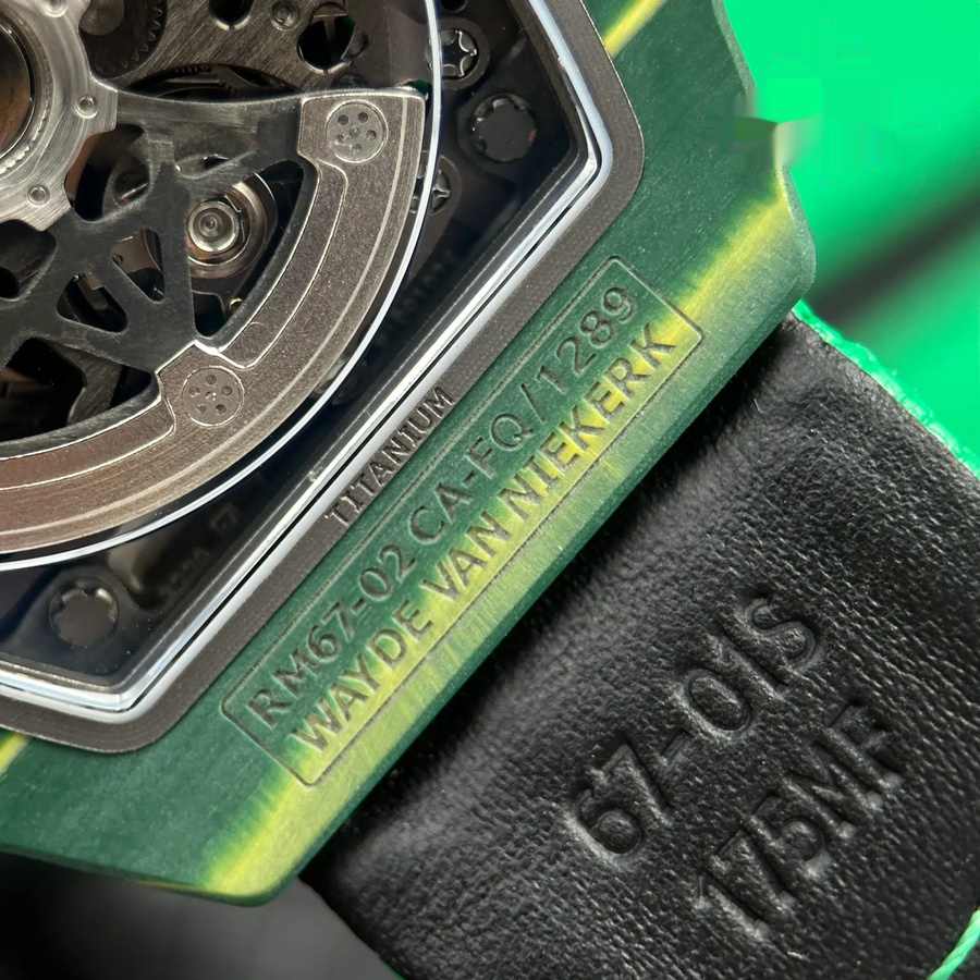 Orologio replica: Richard Mille RM 67-02 Wayde Van Niekerk, automatico, ultrapiatto, verde, Quartz TPT 47.52 X 38,7 mm — esclusivo – Foto 13