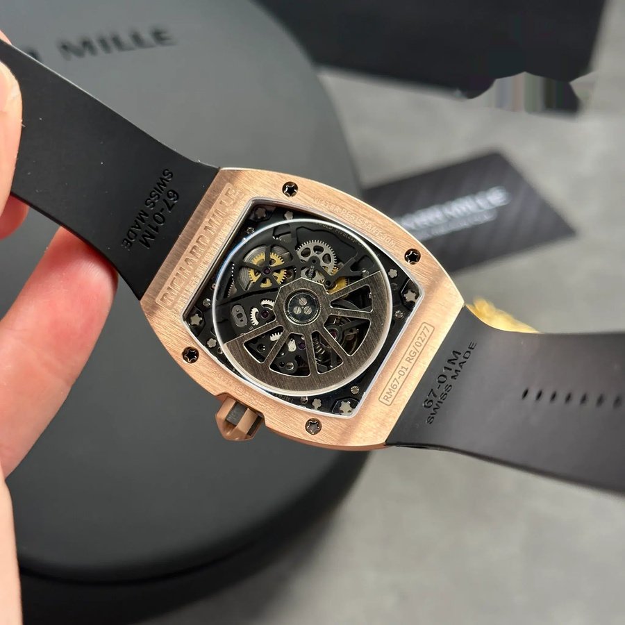 Orologio replica: Richard Mille RM 67-01, oro rosa, automatico, ultrapiatto, cinturino in gomma, 38,7 mm X 47,5 mm — raffinato – Foto 12