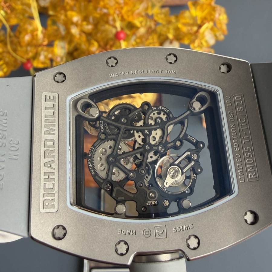 Orologio replica: Richard Mille RM 055, interamente grigio, Boutique, edizione, movimento Vaucher, 42.7 X 49,9 mm — iconico – Foto 8