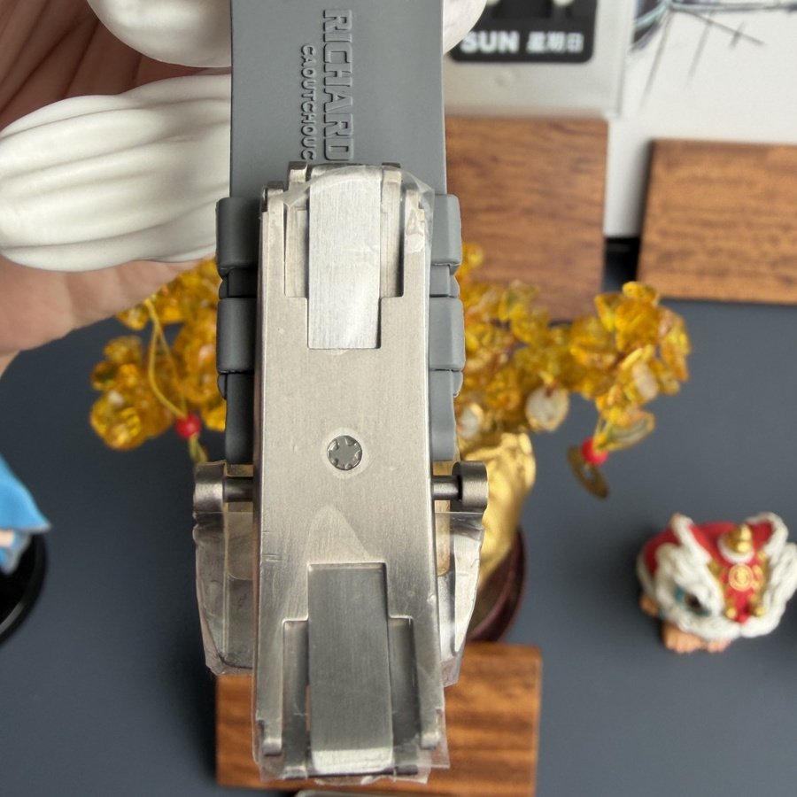 Orologio replica: Richard Mille RM 055, interamente grigio, Boutique, edizione, movimento Vaucher, 42.7 X 49,9 mm — iconico – Foto 9