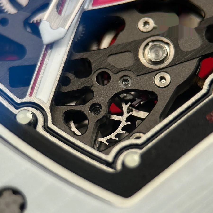 Orologio replica: Richard Mille RM 67-02 Charles Leclerc Monaco, rosso, bianco, Quartz TPT 38.7 X 47,52 mm — alla moda – Foto 9