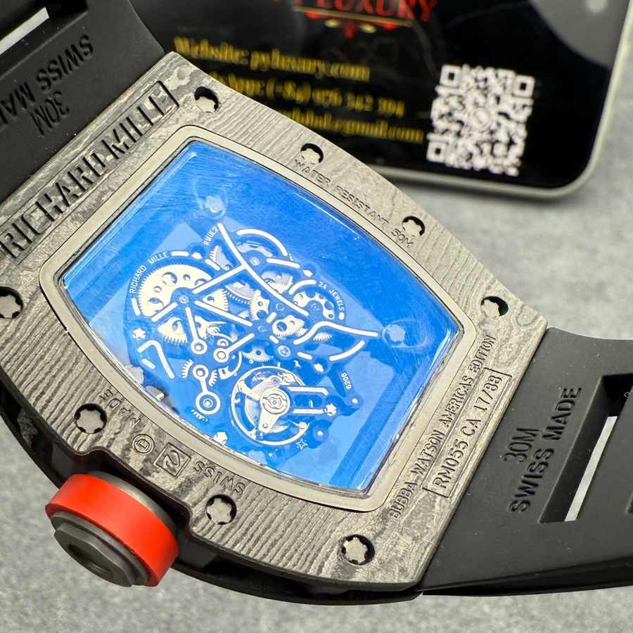 Orologio replica: Richard Mille RM 055 Bubba Watson, scuro, su misura, NTPT, fibra di carbonio, movimento Vaucher — in evidenza – Foto 12