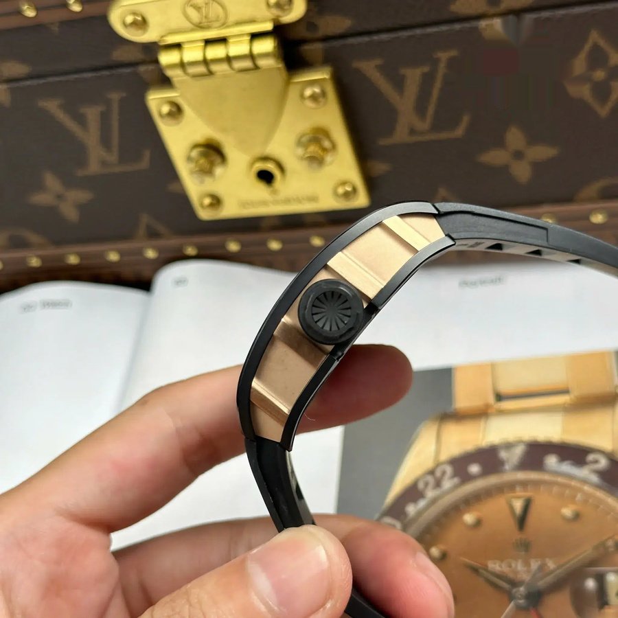 Orologio replica: Richard Mille RM 035 Black Toro, ceramica, &, oro rosa, quadrante scheletrato, cinturino in gomma, ZF, manifattura, 39,7 mm X 48 mm — di alta qualità – Foto 10
