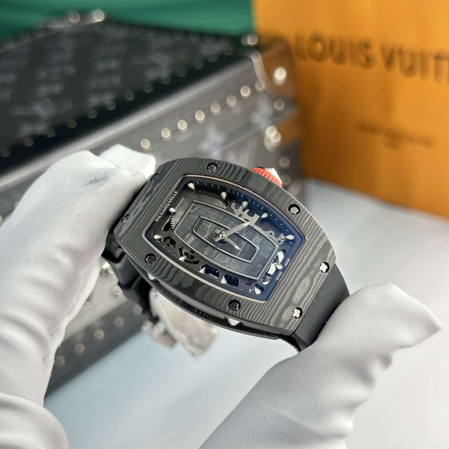 Orologio replica: Richard Mille RM 07-01, carbonio nero, nero, gomma, 45.32 X 32,3 mm — di alta qualità – Foto 3