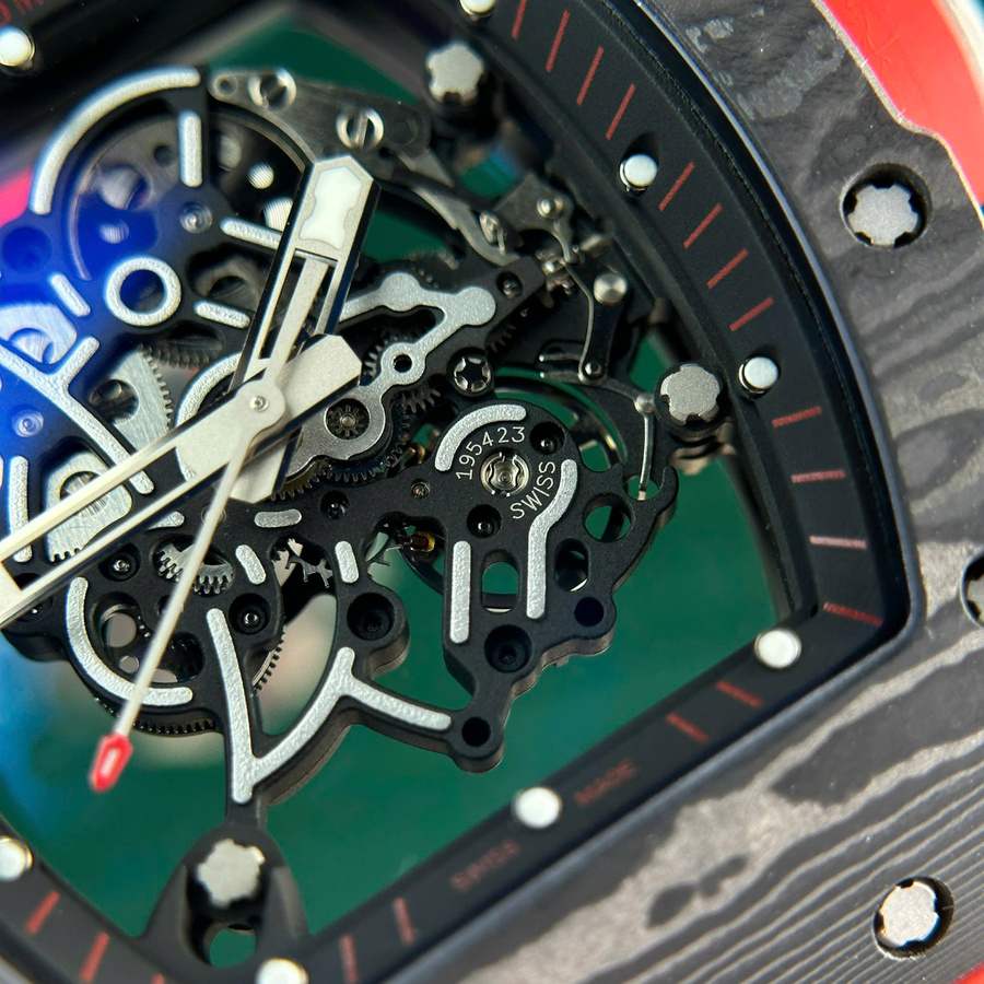 Orologio replica: Richard Mille RM 055 Bubba Watson, scuro, fibra di carbonio, 42.7 X 49,9 mm — irresistibile – Foto 6