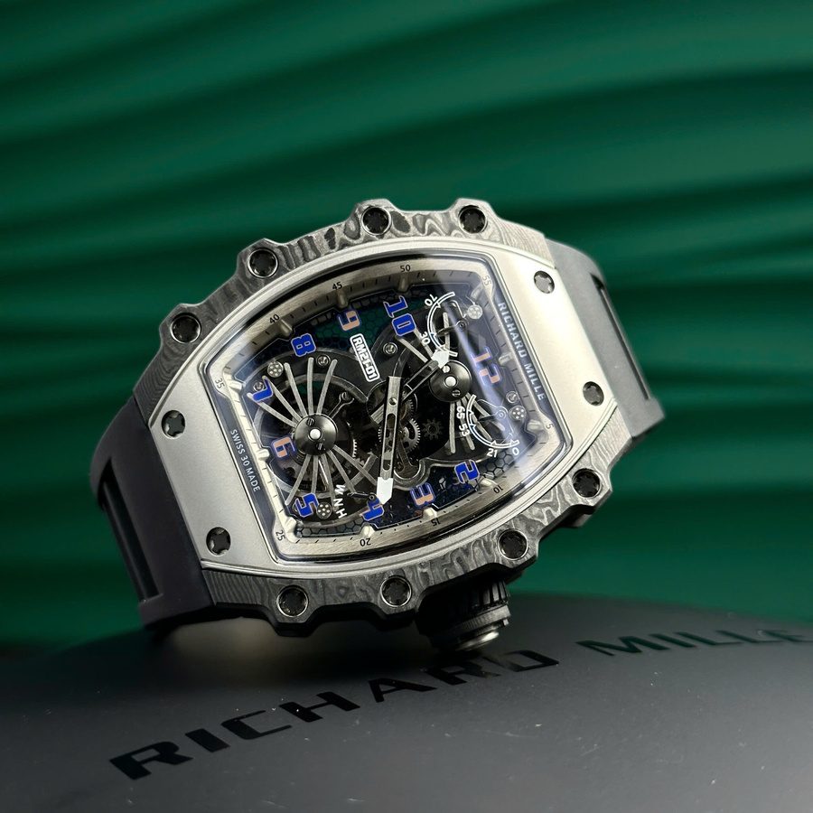 Orologio replica: Richard Mille RM 21-01, tourbillon, Aerodyne, titanio, & Carbon TPT 42,68 mm X 50,12 mm — ispirato al lusso – Foto 3