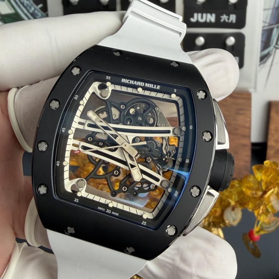 Orologio replica: Richard Mille RM 61-01 Yohan Blake, monocromatico, edizione limitata, movimento Vaucher, 42,7 mm X 50,23 mm — appena presentato – Foto 4