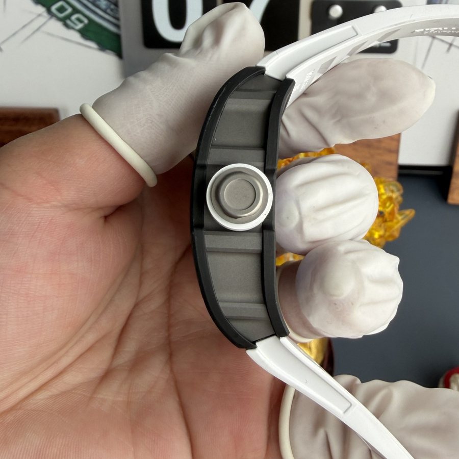 Orologio replica: Richard Mille RM 055 Bubba Watson, bianco, Carbon NTPT, movimento Vaucher, 42,7 mm X 49,9 mm — popolare – Foto 7