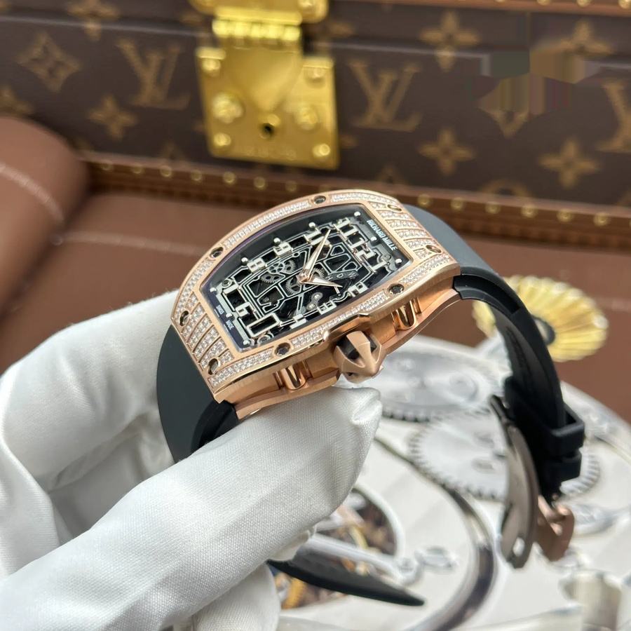 Orologio replica: Richard Mille RM 67-01, ultrapiatto, oro rosa, con, pietre preziose, moissanite, 38,7 mm X 47,5 mm — di qualità – Foto 3