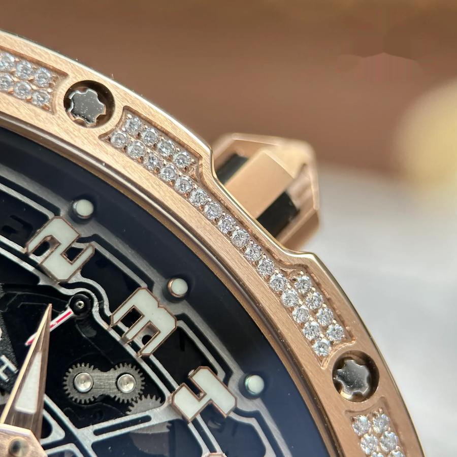 Orologio replica: Richard Mille RM 67-01, ultrapiatto, oro rosa, con, pietre preziose, moissanite, 38,7 mm X 47,5 mm — di qualità – Foto 8