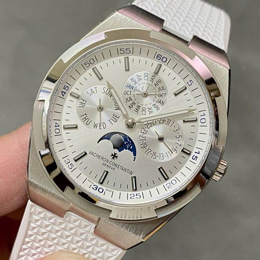 Orologio replica: Vacheron Constantin Overseas 4300V, calendario perpetuo, con, quadrante argentato, 41,5 mm — di lusso – Foto 3